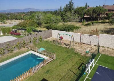 PÉRGOLA BIOCLIMÁTICA CON TECHO FIJO DE PANEL SÁNDWICH CHALET EN TORRELODONES MADRID 7