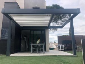 PERGOLA BIOCLIMATICA ORIENTABLE MANUAL ESTRUCTURA PLANA MIRASIERRA TERRAZA MADRID 03